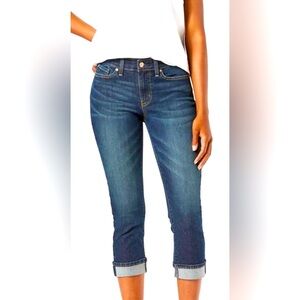 Signature by Levi Women's Mid-Rise Slim Fit Capris size 10 color laguna blue